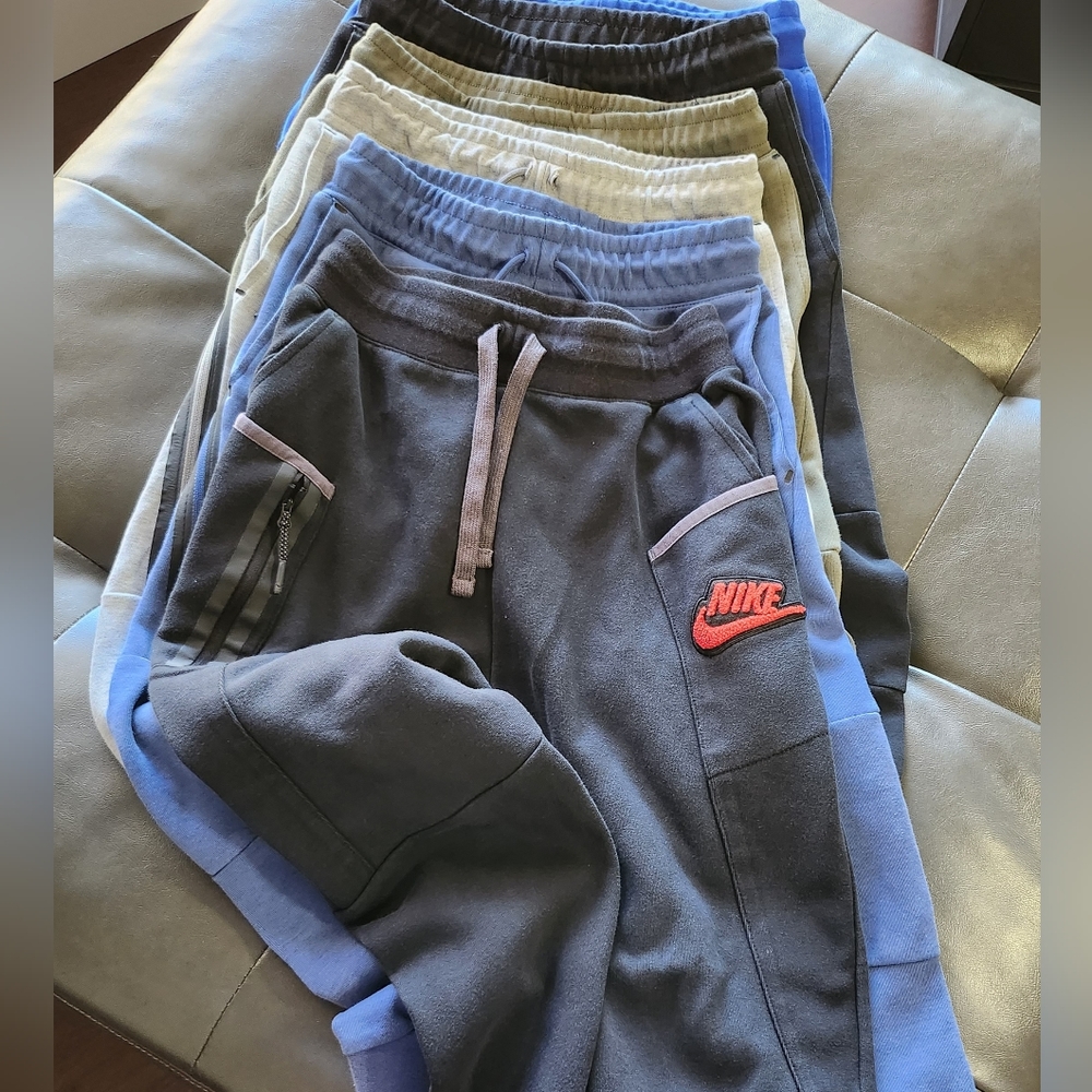 Nike Tech joggers
